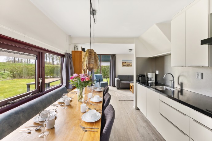 Iris - Eettafel : Keuken.jpg