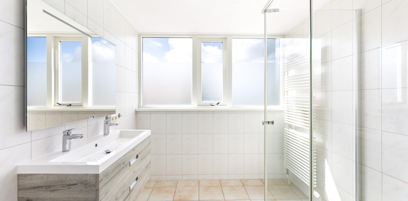Narcis - Badkamer Groot.jpg