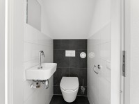 Orchis | Toilet